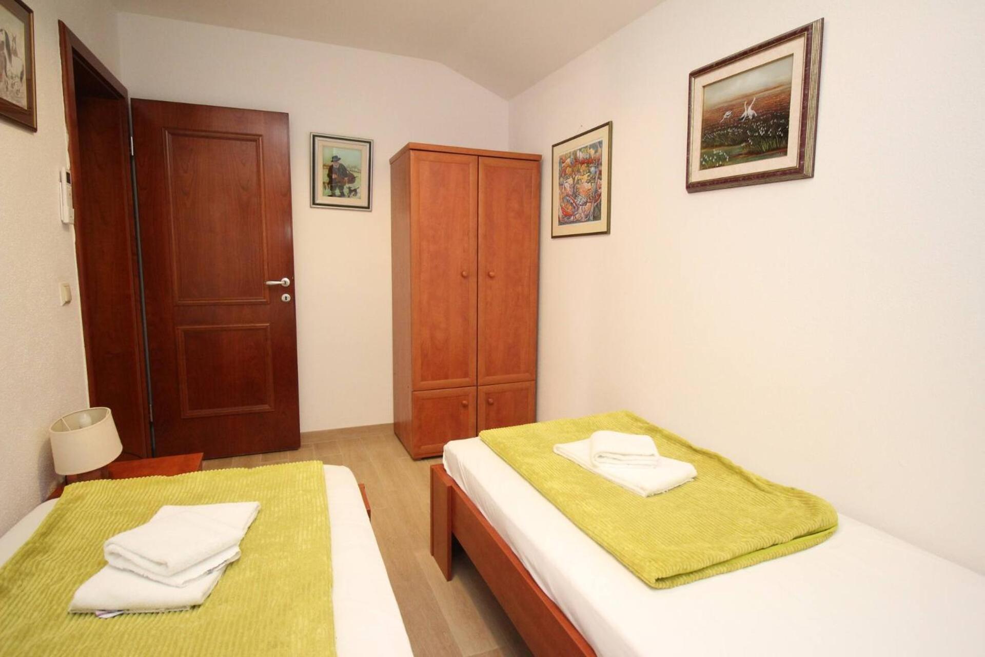 Apartments Mrkus Baška Eksteriør bilde